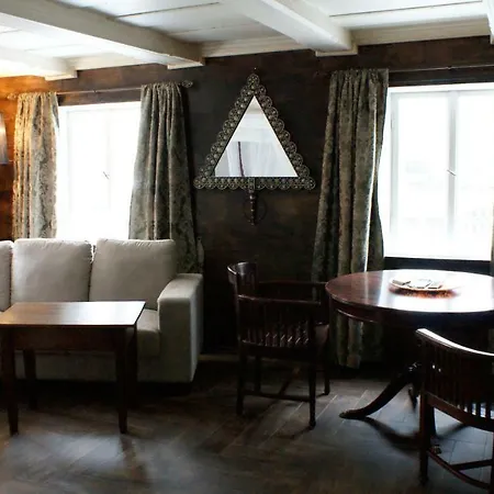 Goldberghaus Apartment *